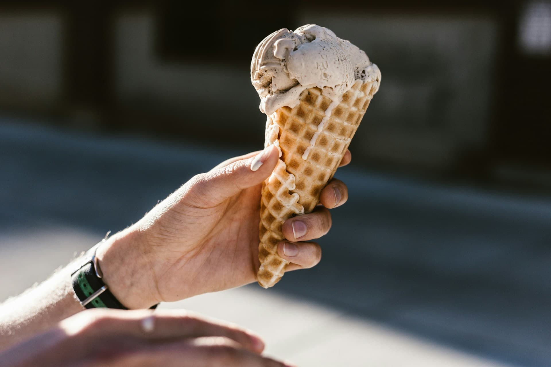 Guide to Booking Ice Cream Catering for Backyard Birthdays - WE Ice Cream Truck Massachusetts Blog